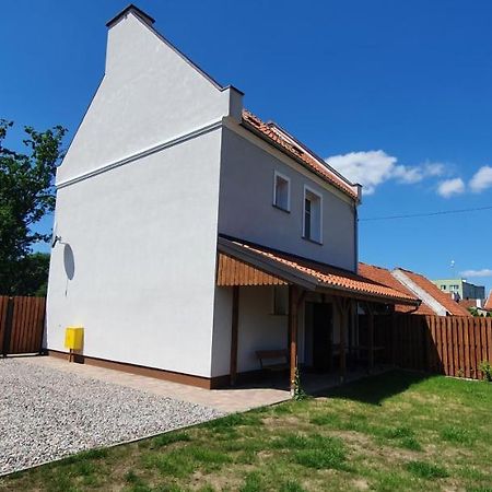 Vila Dom W Miescie Reszel Exteriér fotografie