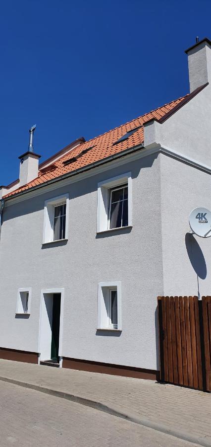 Vila Dom W Miescie Reszel Exteriér fotografie